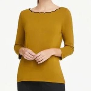 NWT Ann Taylor Factory Scalloped Top  Lush Blouse Boat Neck Pullover Medium